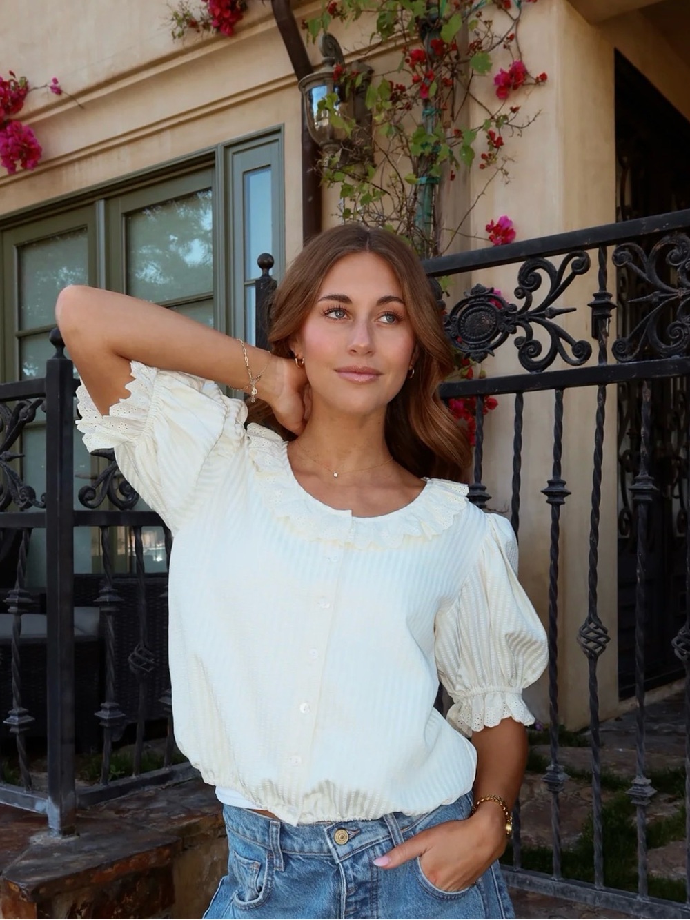 Women's Ivory Ruffle Collar Button-Front Top